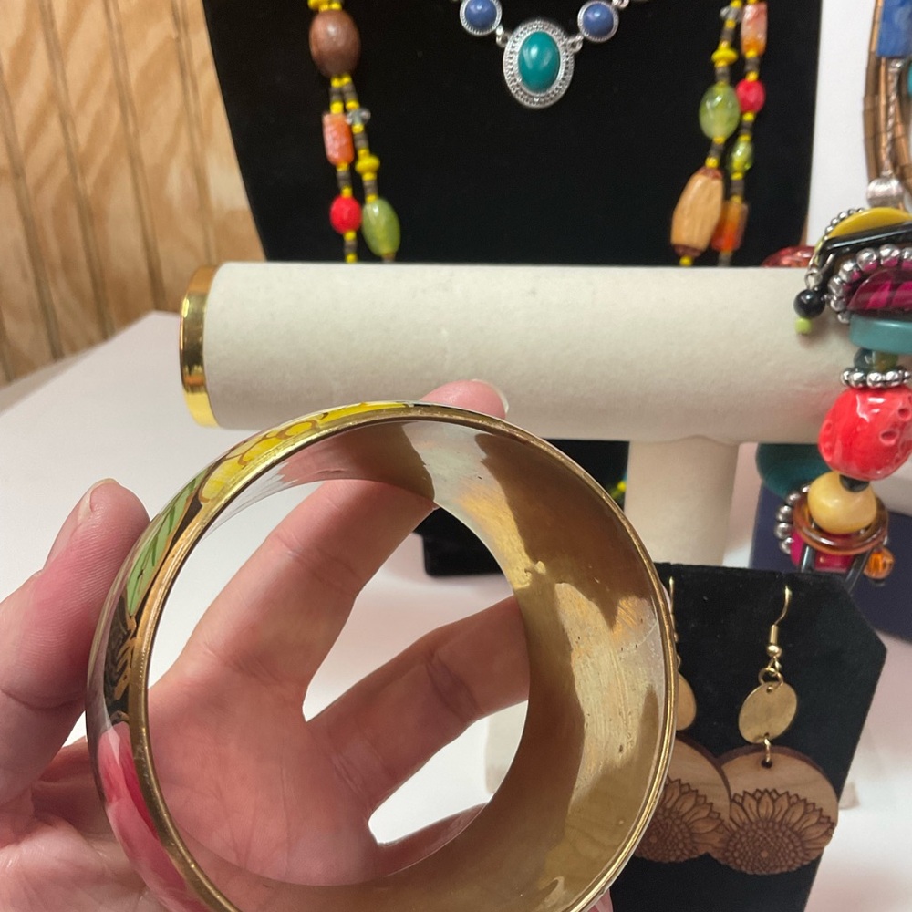 Jewelry Bundle #4 - Picture 7 of 10